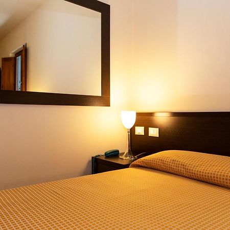 Villa Montarioso Siena Phòng bức ảnh